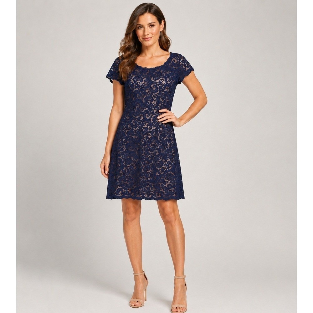 B Darlin Formal Dress Womens Small Blue Lace Nude Slip Zip Back Feminine‎